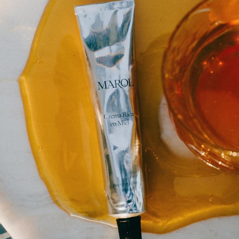 Crema de manos rica en miel